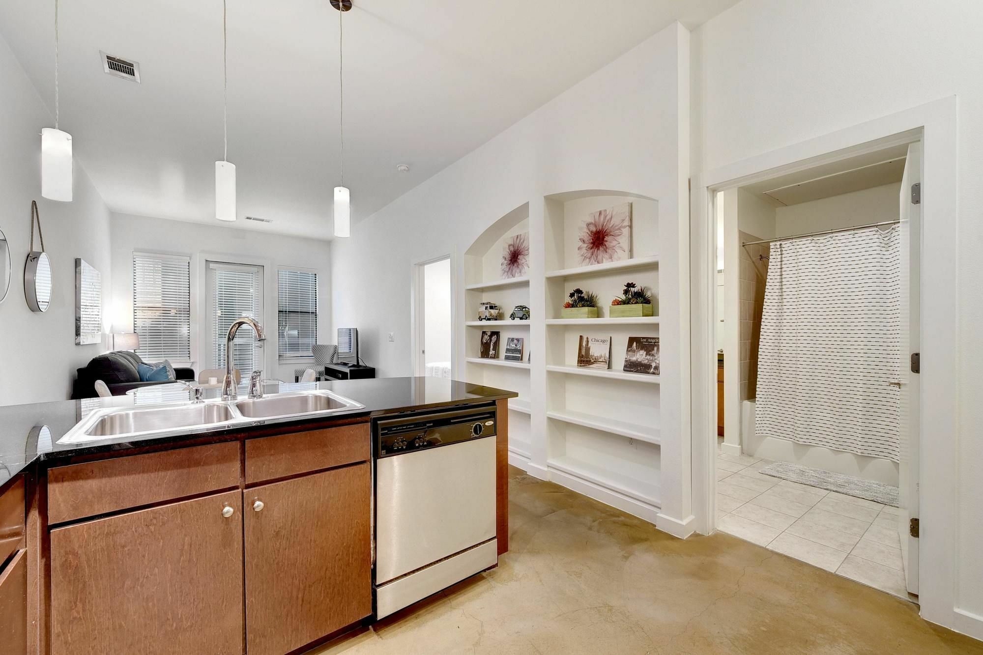 Hip Downtown Suite By Austinstays Exterior photo